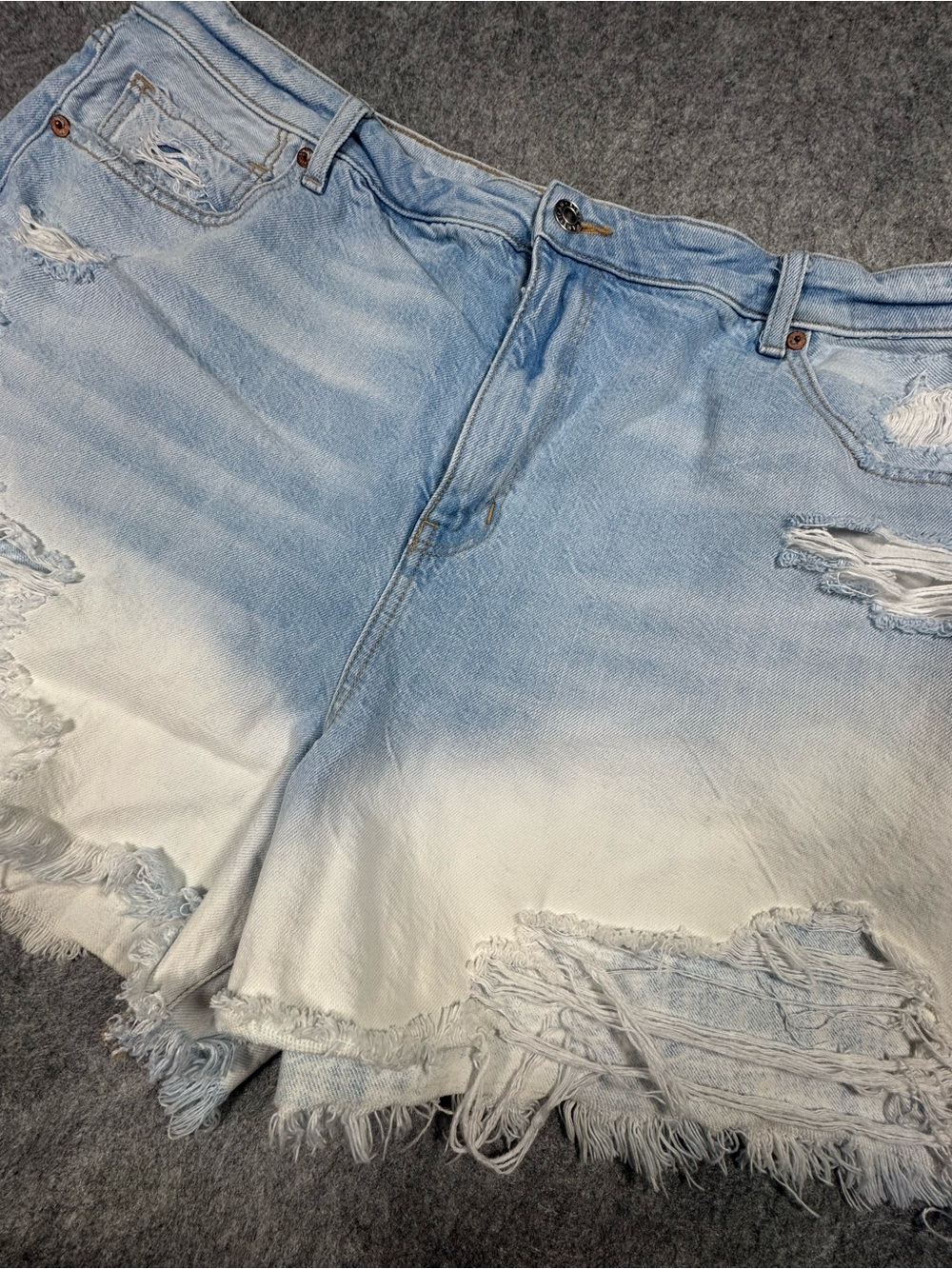 American Eagle Denim Shorts Womens 20 Light Blue Distressed Comfort Stretch